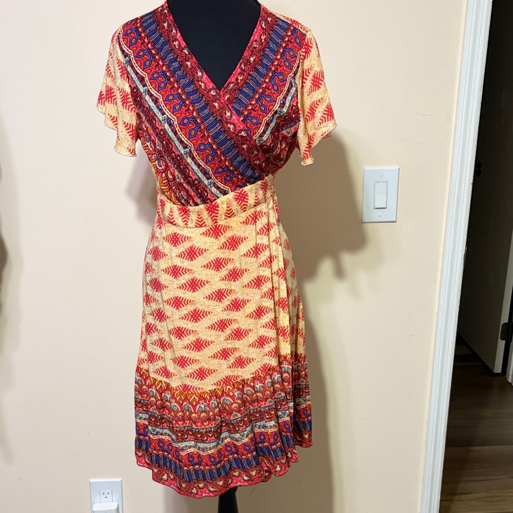 Elegant Red and Yellow Patterned Midi Dress